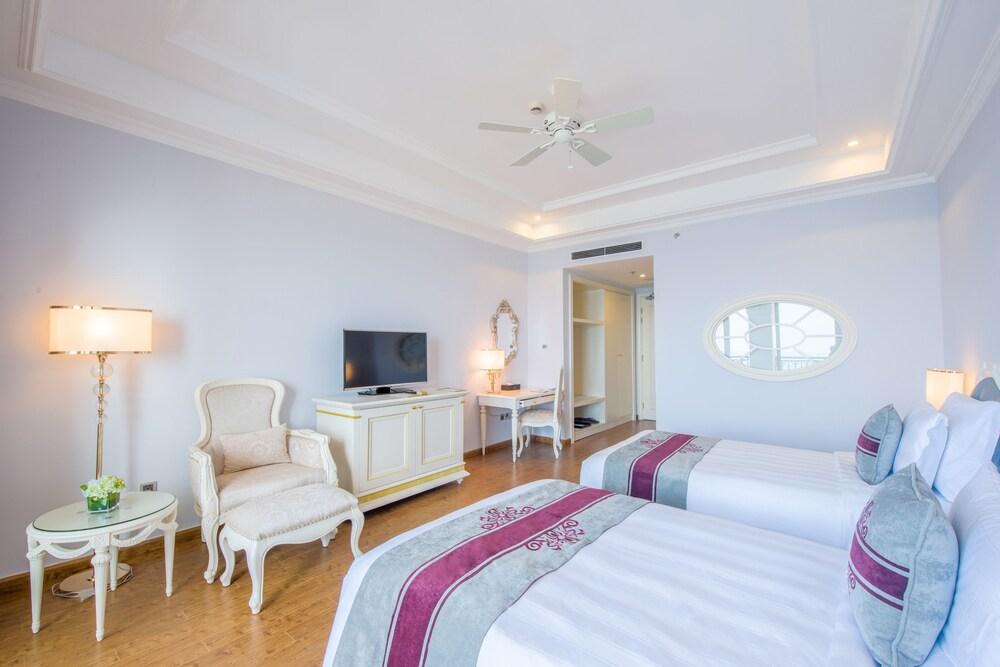 Melia Vinpearl Cua Hoi Beach Resort Cửa Lò Εξωτερικό φωτογραφία